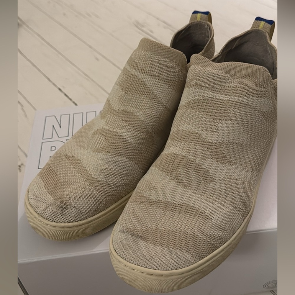 Rothy’s Chelsea Sneaker in Desert Camo